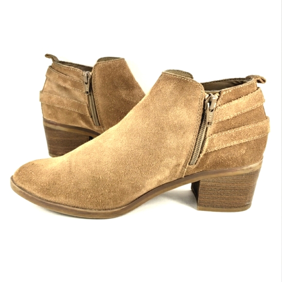 Sonoma Sonya Taupe Suede, Western Style, Heeled Bootie. Women's Size 7.5M - Picture 4 of 11